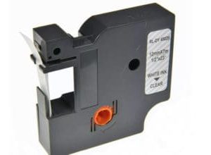 סרט תואם DYMO 45020 דימו 12מ”מ / 7מ’  לבן על רקע שקוף